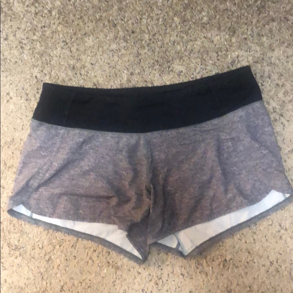 Lululemon size 10 shorts black and gray
